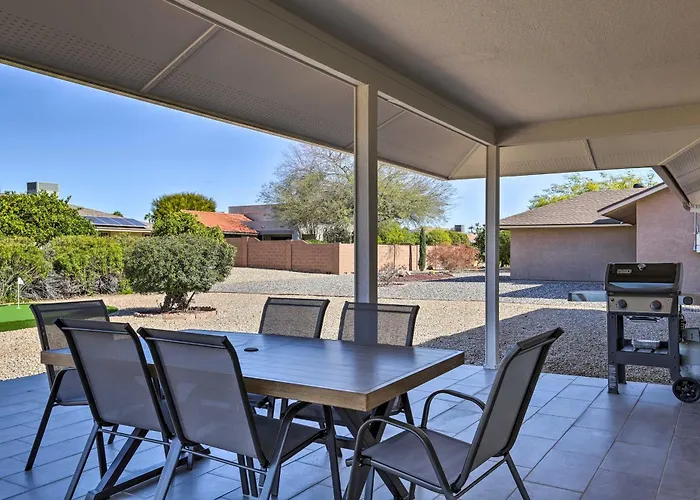 Putting Green, Grill: In Sun West! Holiday home *